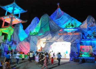 Săn lùng những xóm đạo lung linh ánh đèn tại Sài Gòn